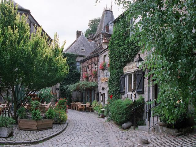 Heavenly Renovated Cabin Near Pittoresque Durbuy - Whistlerヴィラ エクステリア 写真