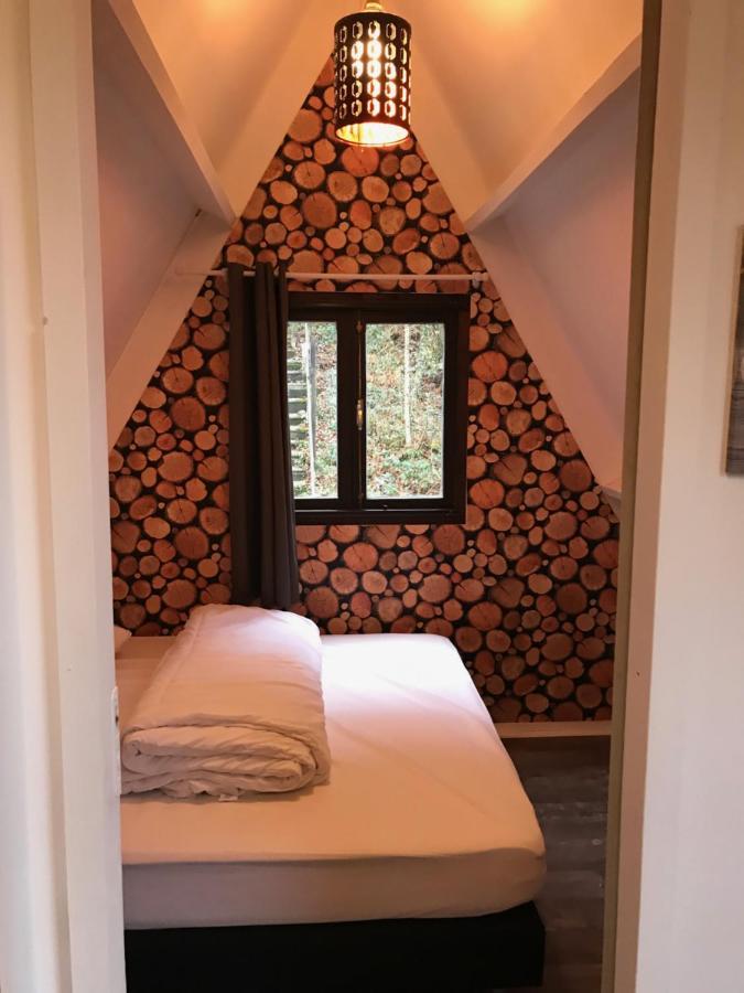 Heavenly Renovated Cabin Near Pittoresque Durbuy - Whistlerヴィラ エクステリア 写真